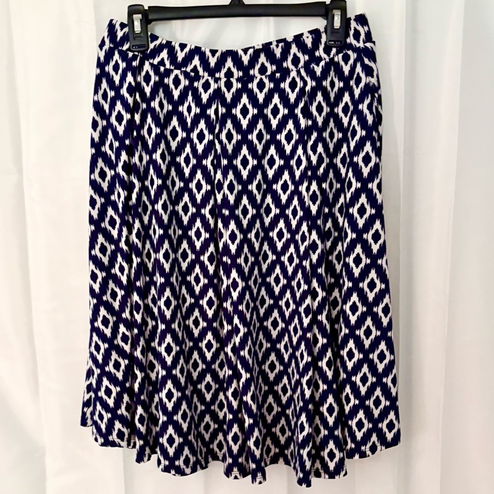 MADISON Midi Skirt with Pleats